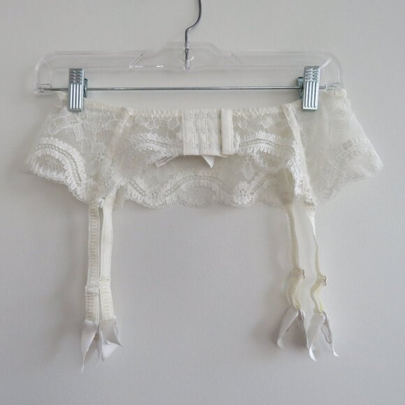 SIMONE PERELE White Lace Garter Belt Wedding Feminine Romantic - Size 4 / L - Picture 9 of 13